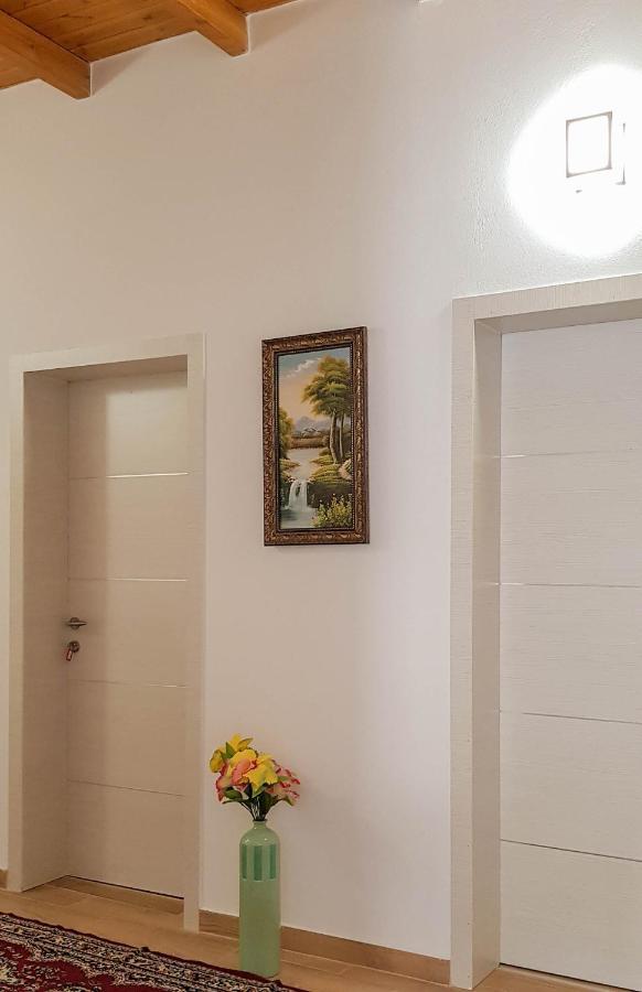 Goliku Villa *